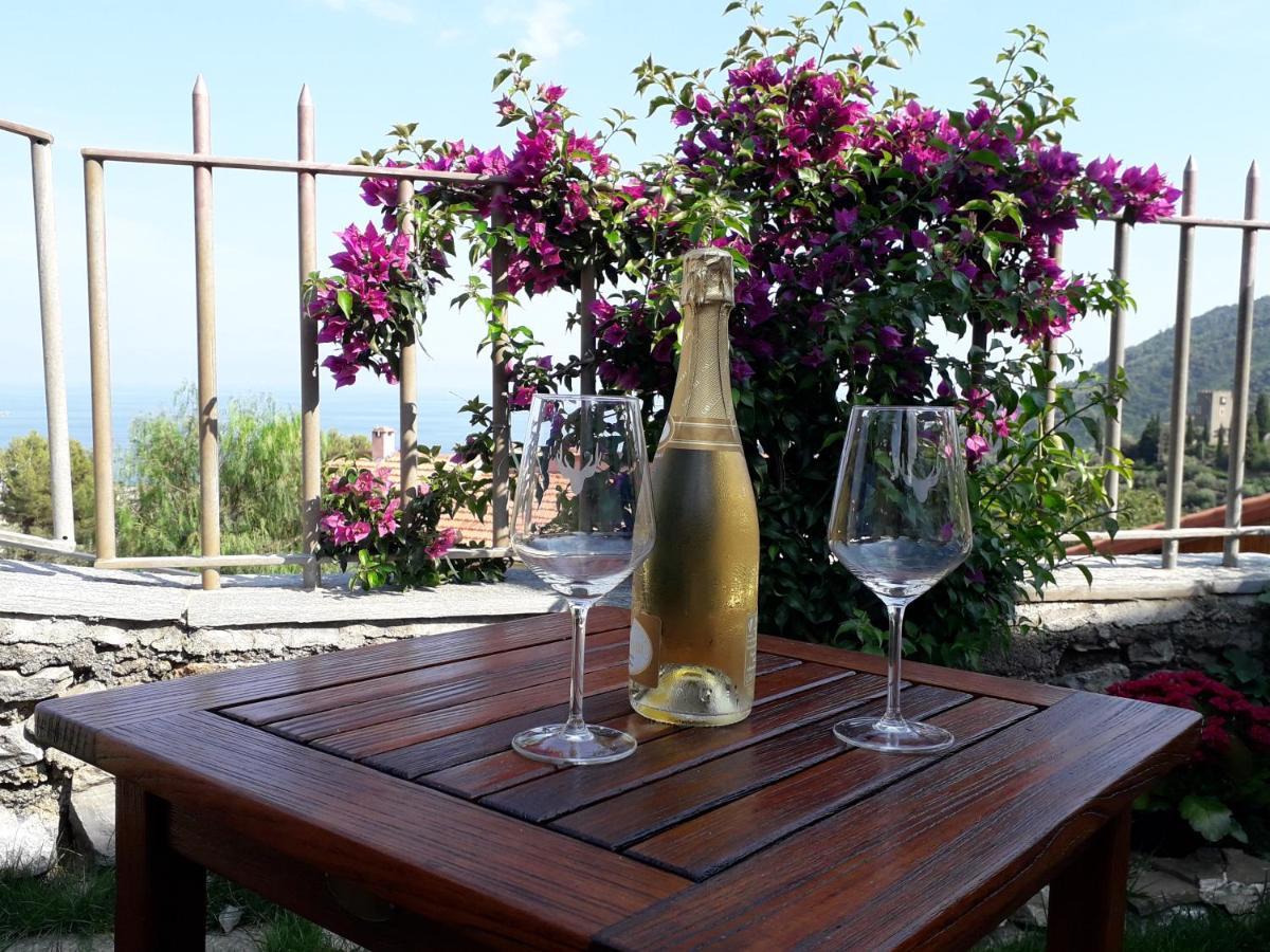 Bed and Breakfast Il Porto Di Benny à Alassio Extérieur photo